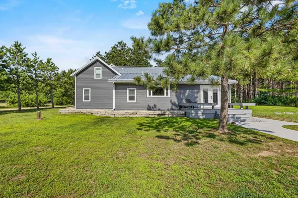 $2,749,000 | W6191 Lueck Lane, Princeton, WI 54968