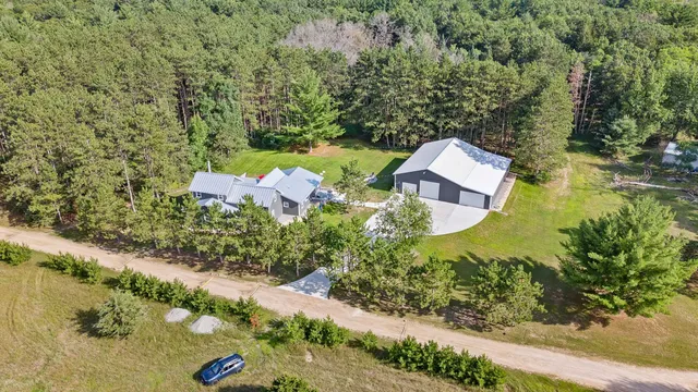 $2,749,000 | W6191 Lueck Lane, Princeton, WI 54968