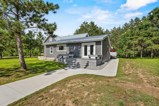 $2,749,000 | W6191 Lueck Lane, Princeton, WI 54968