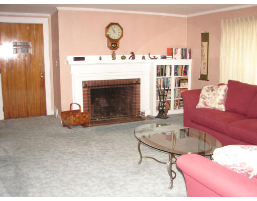 10 Lockway Road Andover, MA 01810 - Photo 3 of 14 Gallery Image 3