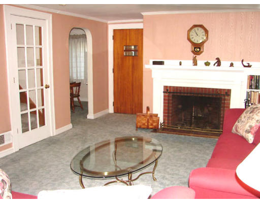 10 Lockway Road Andover, MA 01810 - Photo 4 of 14 Gallery Image 4