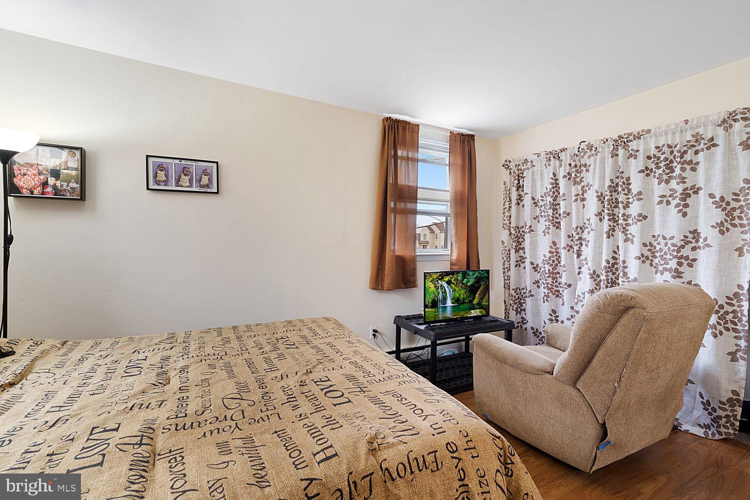 2800 Angus Road Philadelphia, PA 19114 - Photo 14 of 16