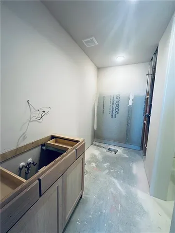 $1,599,999 | 7535 Northwest Fawn Circle, Parkville, MO 64152