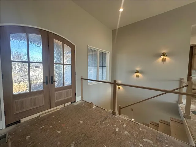 $1,599,999 | 7535 Northwest Fawn Circle, Parkville, MO 64152