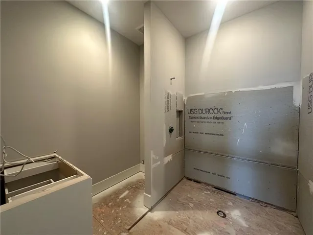 $1,599,999 | 7535 Northwest Fawn Circle, Parkville, MO 64152