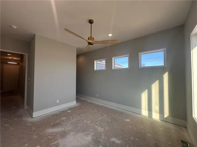 $1,599,999 | 7535 Northwest Fawn Circle, Parkville, MO 64152