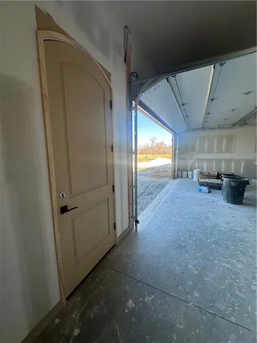 $1,599,999 | 7535 Northwest Fawn Circle, Parkville, MO 64152