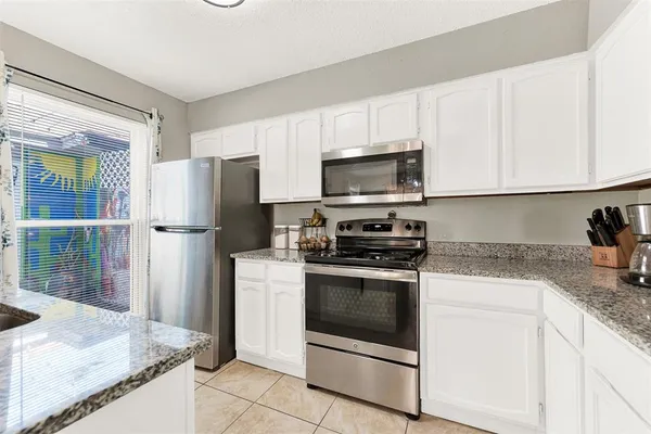 $200,000 | 6747 South Creek Drive, Fort Worth, TX 76133