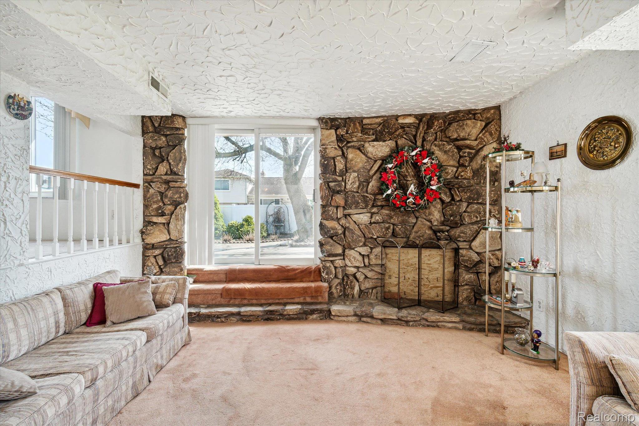 42315 Hanford Road Canton, MI 48187 - Photo 11 of 45 Gallery Image 11