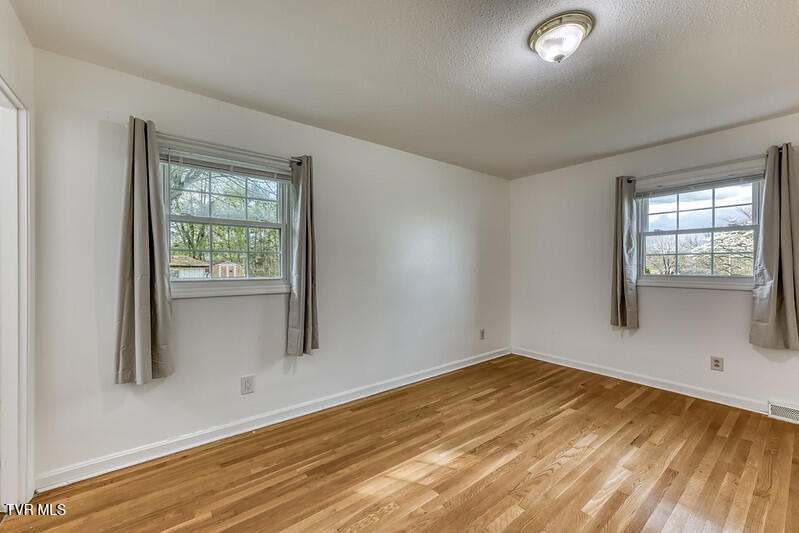 1805 Broadmoor Road Johnson City, TN 37604 - Photo 31 of 45 1805 Broadmoor Rd-25-L