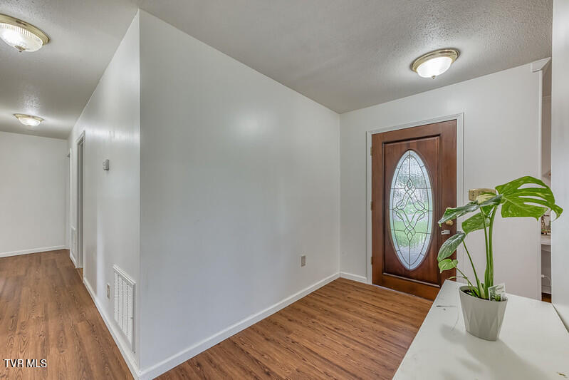 1805 Broadmoor Road Johnson City, TN 37604 - Photo 7 of 45 1805 Broadmoor Rd-6-L