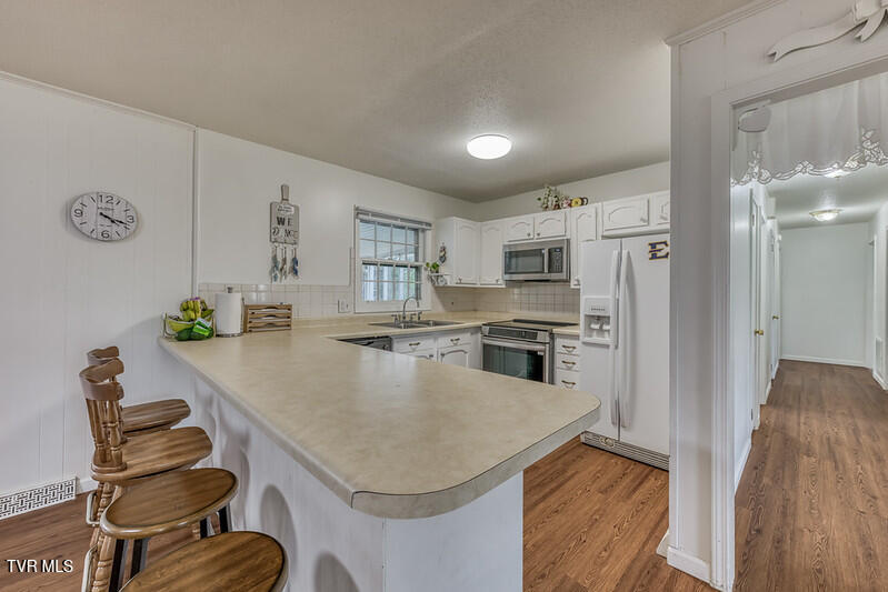 1805 Broadmoor Road Johnson City, TN 37604 - Photo 8 of 45 1805 Broadmoor Rd-7-L