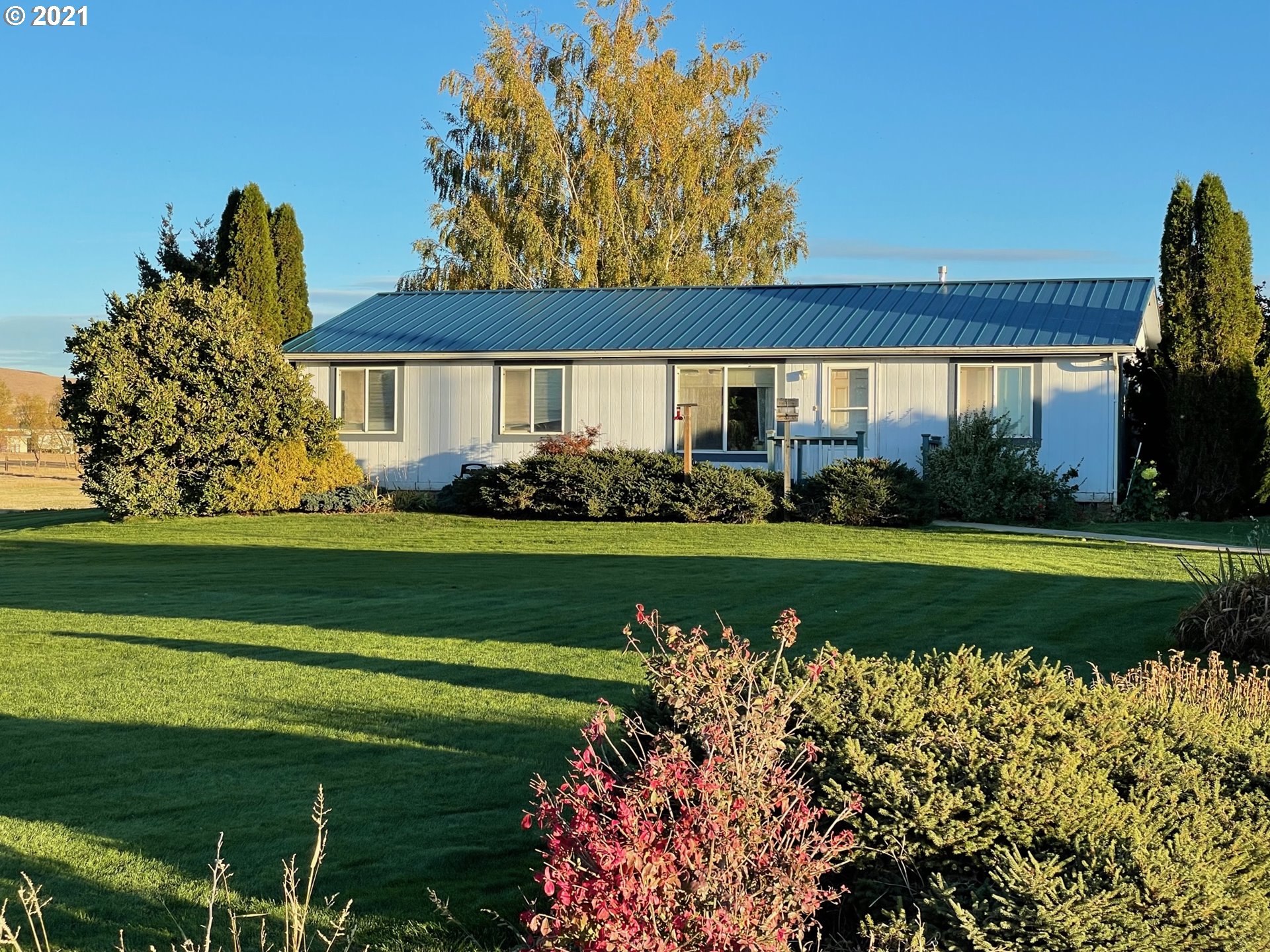 108 Wing Road Goldendale, WA 98620 - Photo 2 of 26