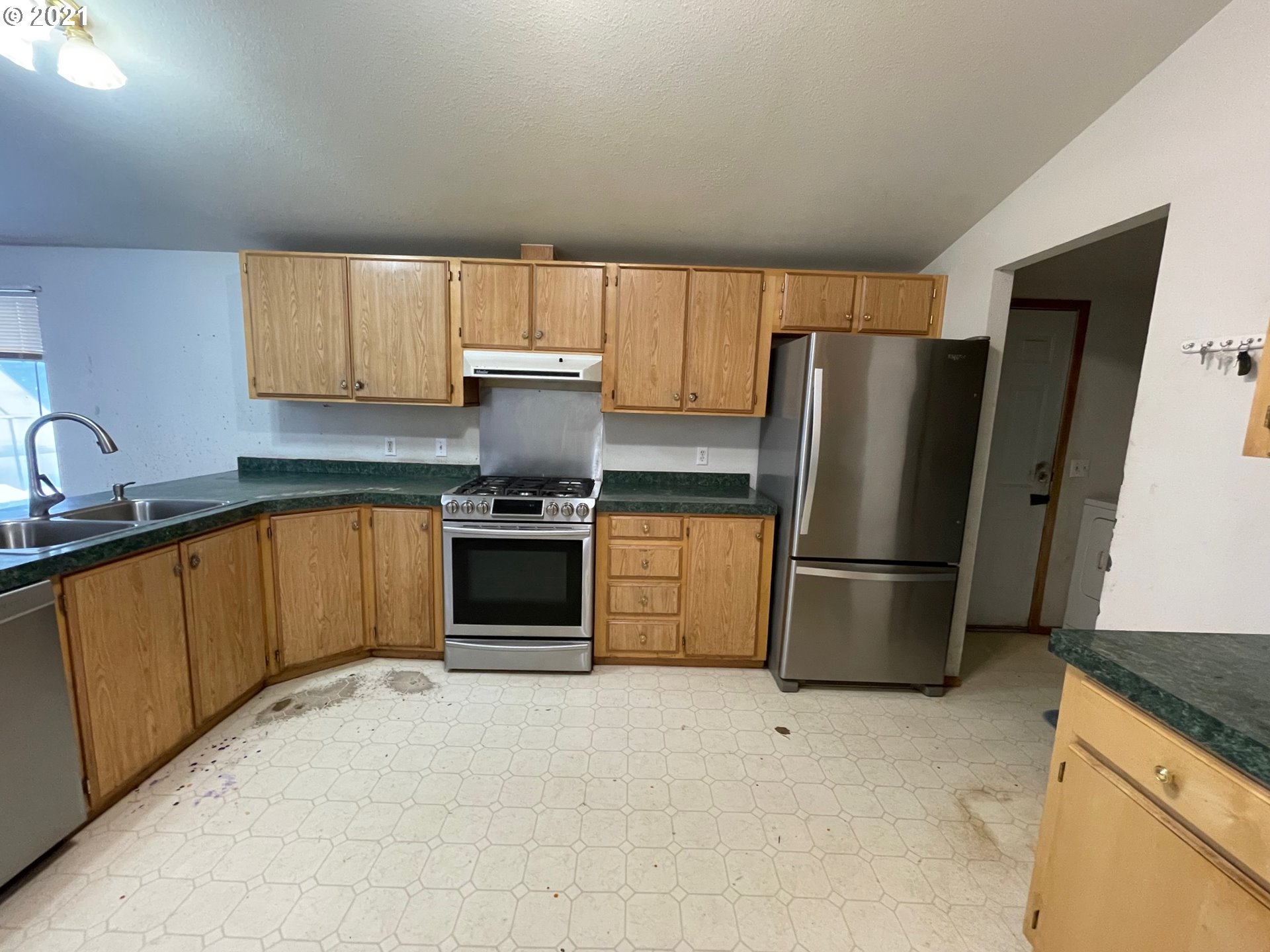 108 Wing Road Goldendale, WA 98620 - Photo 9 of 26