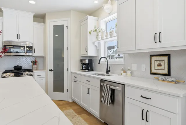 $614,900 | 6506 Harvest Way, Chaska, MN 55318