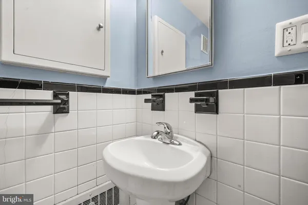 $179,000 | 3601 Greenway, Unit 101, Baltimore, MD 21218
