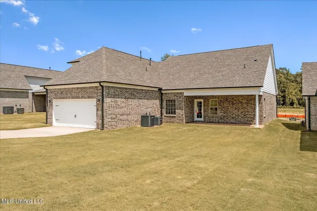 $377,900 | 2225 Scott Mdws Lane, Hernando, MS 38632