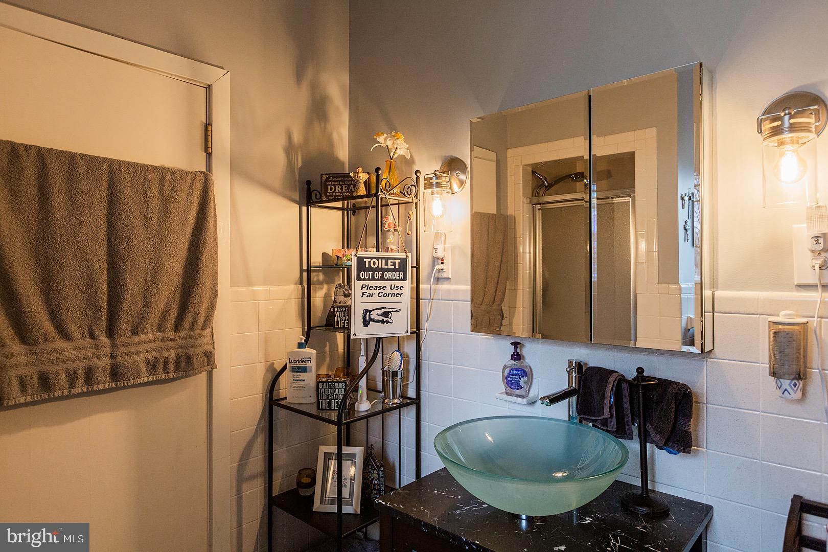 138 North Ronks Road Ronks, PA 17572 - Photo 48 of 116 Full Bathroom #1