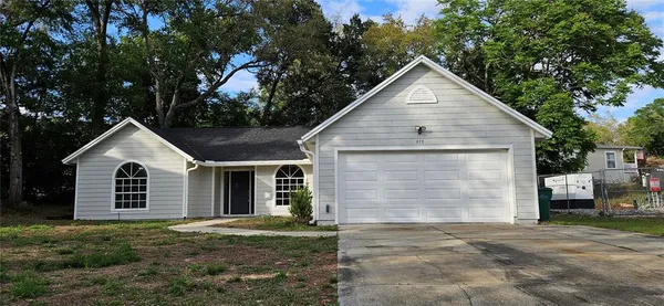 $349,000 | 370 South Cobble Court, Mount Dora, FL 32757