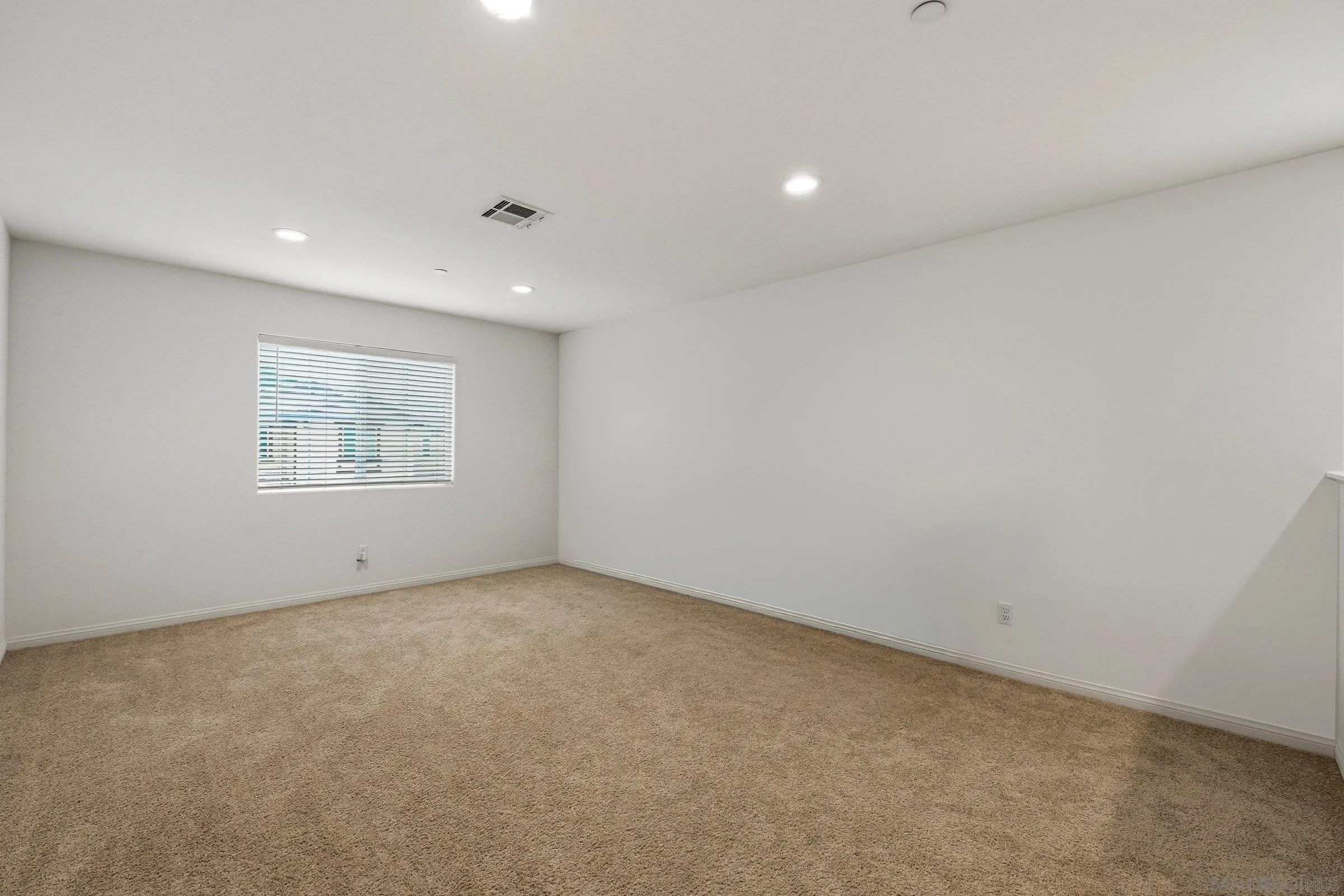 5429 Meridian Place Bonsall, CA 92003 - Photo 13 of 31 a view of an empty room