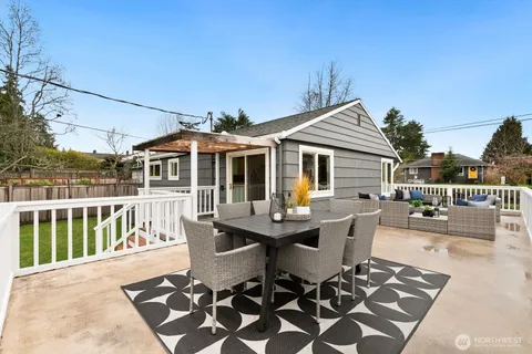 $900,000 | 3202 49th Avenue Southwest, Seattle, WA 98116