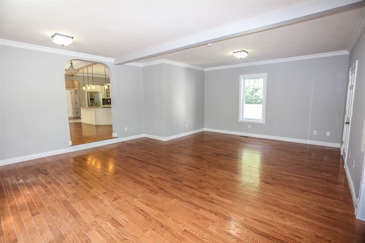 1000 Upper Straw Road Hopkinton, NH 03229 - Photo 6 of 33