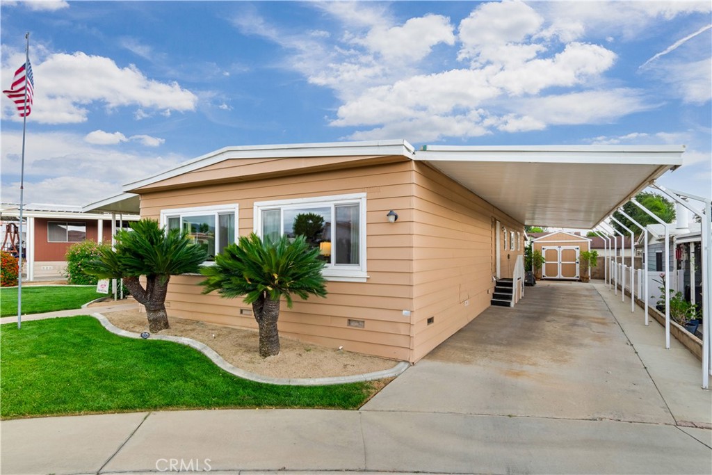 626 North Dearborn, Unit 17 Redlands, CA 92374 - Photo 2 of 33