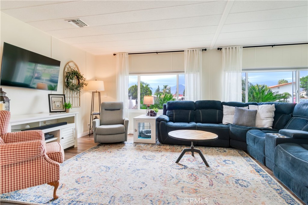 626 North Dearborn, Unit 17 Redlands, CA 92374 - Photo 6 of 33