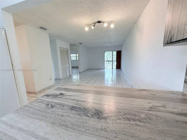 $2,500 | 3630 Southwest 112th Avenue, Unit 53, Miami, FL 33165