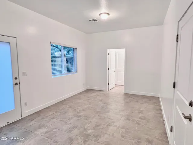 $2,395 | 3000 North 37th Street, Unit 6, Phoenix, AZ 85018