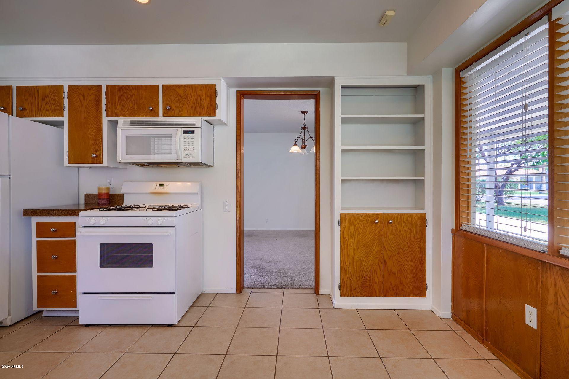 521 West Marlette Avenue Phoenix, AZ 85013 - Photo 5 of 25 18