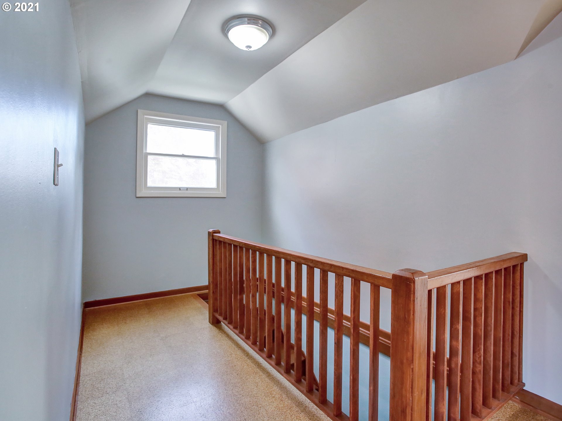 8250 Southwest Sorrento Road Beaverton, OR 97008 - Photo 14 of 32 Gallery Image 14
