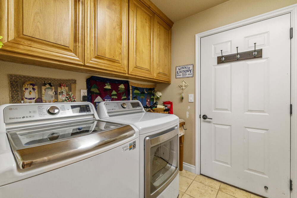 10704 Kestrel Road Klamath Falls, OR 97601 - Photo 35 of 57 Gallery Image 35