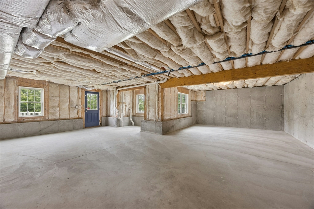 12 Forbes Road Hudson, MA 01749 - Photo 33 of 40
