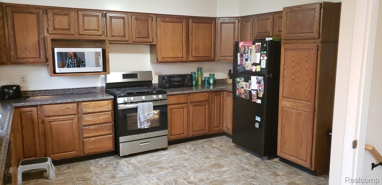 2454 Johnson Mill Road North Branch, MI 48461 - Photo 9 of 21 9.jpg