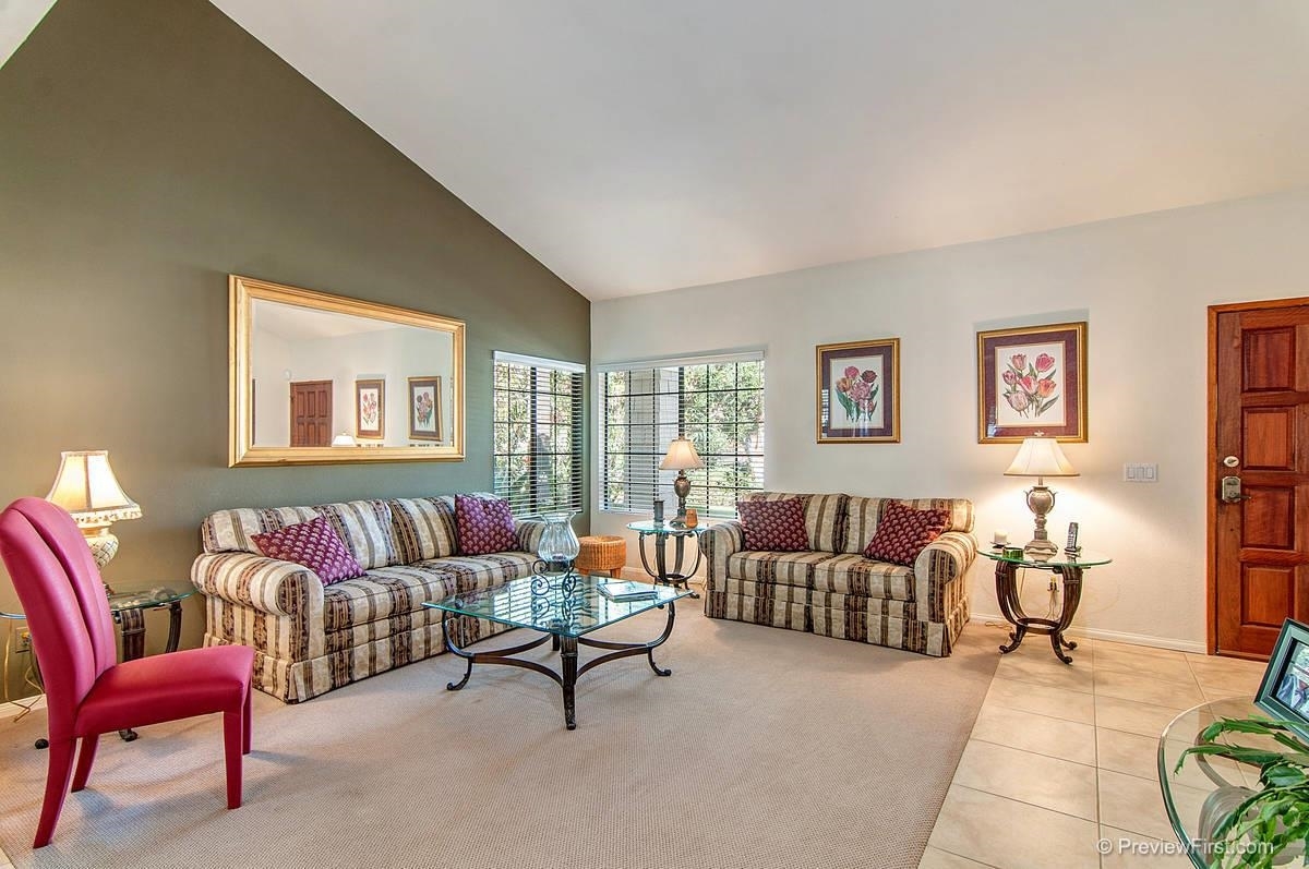 13193 Treecrest Street Poway, CA 92064 - Photo 5 of 25