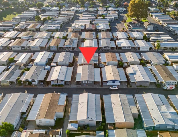 a view of a house with entertaining space