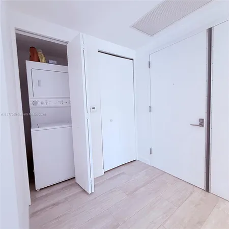 $7,500 | 55 Southwest 9th Street, Unit 4003, Miami, FL 33130