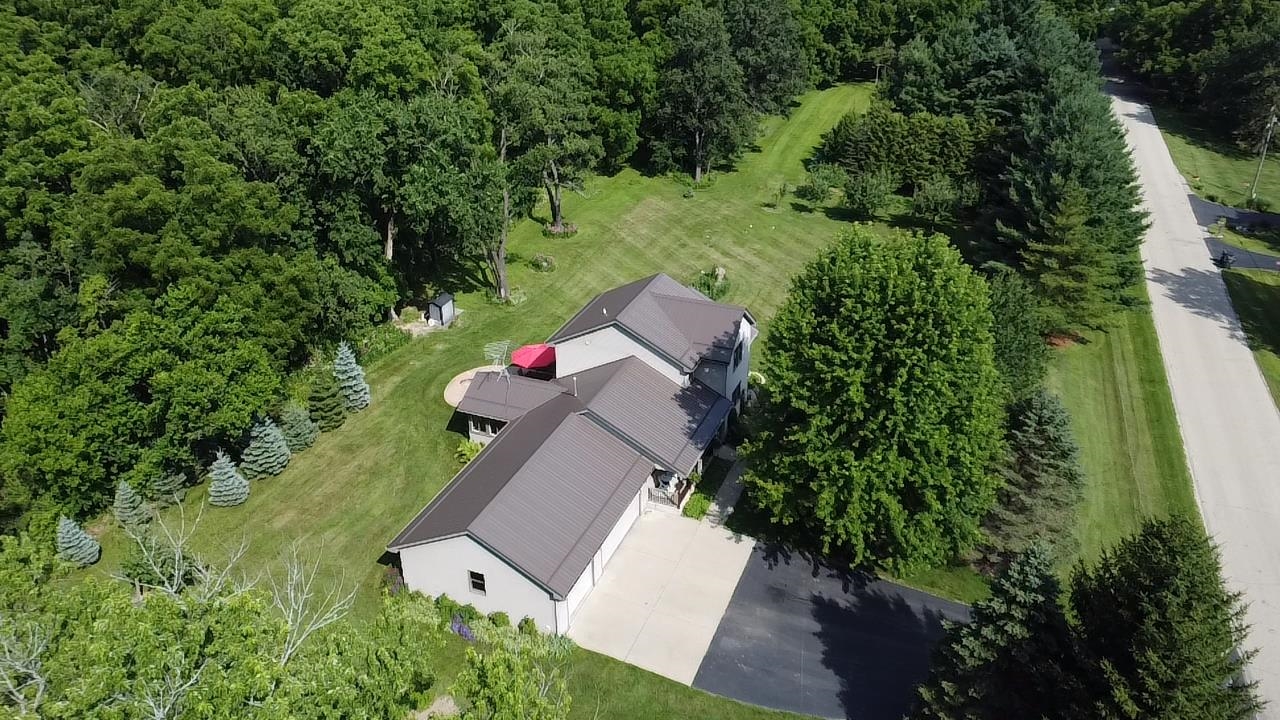 5352 North River Road Janesville, WI 53545 - Photo 2 of 84