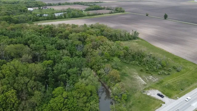 an aerial view of a yard
