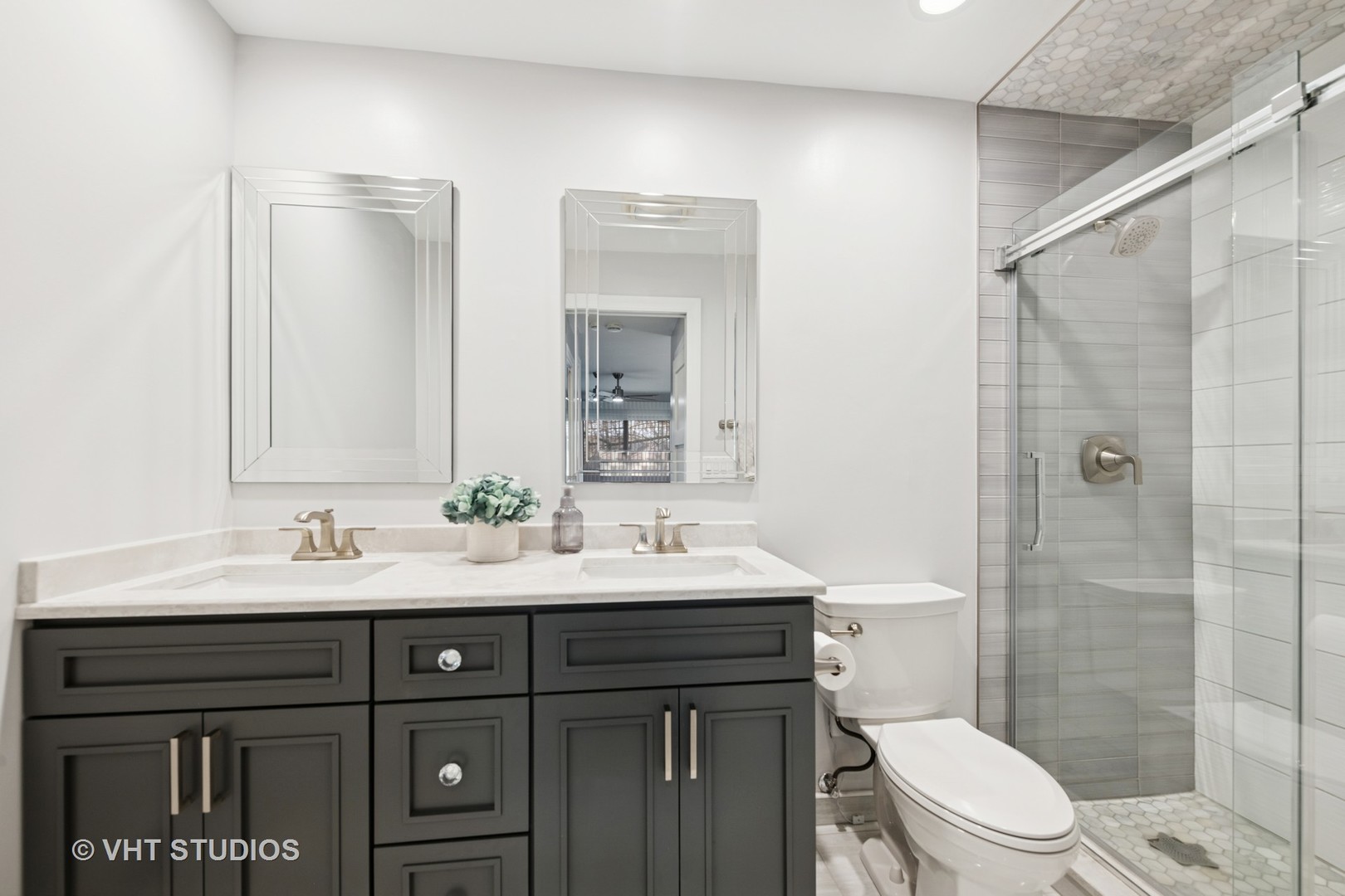 14 Portwine Road Willowbrook, IL 60527 - Photo 11 of 25 Gallery Image 11