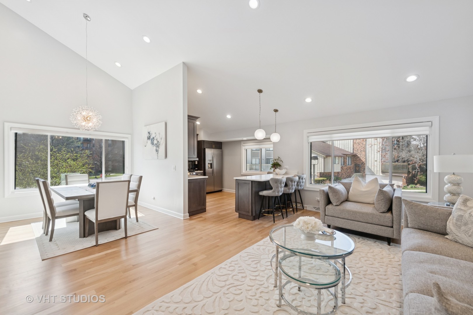 14 Portwine Road Willowbrook, IL 60527 - Photo 4 of 25 Gallery Image 4