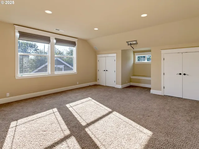 $1,745,000 | 37658 Highway 213, Mount Angel, OR 97362