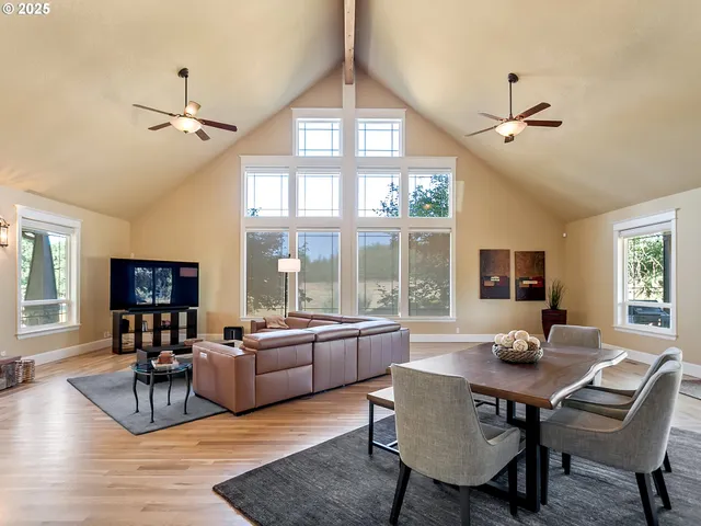 $1,745,000 | 37658 Highway 213, Mount Angel, OR 97362