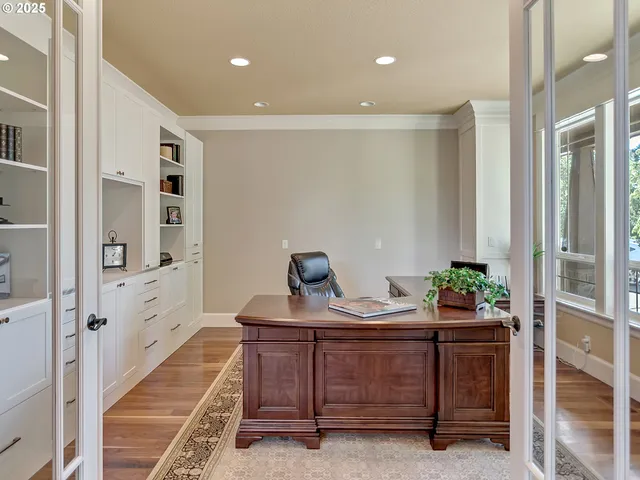 $1,745,000 | 37658 Highway 213, Mount Angel, OR 97362