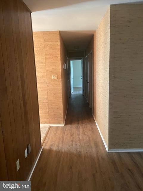 5214 West Running Brook Road Columbia, MD 21044 - Photo 21 of 56 Hallway to Bedrooms