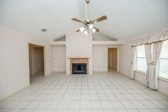 $2,200 | 13211 Rosstown Drive, Sugar Land, TX 77478