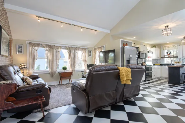 $419,000 | 2558 Old Stage Road, Benson, VT 05743