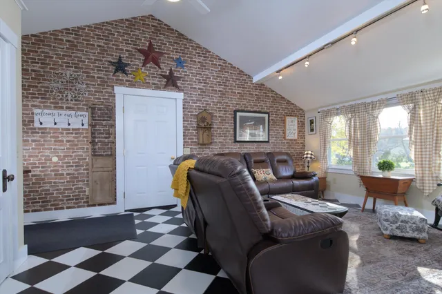 $419,000 | 2558 Old Stage Road, Benson, VT 05743