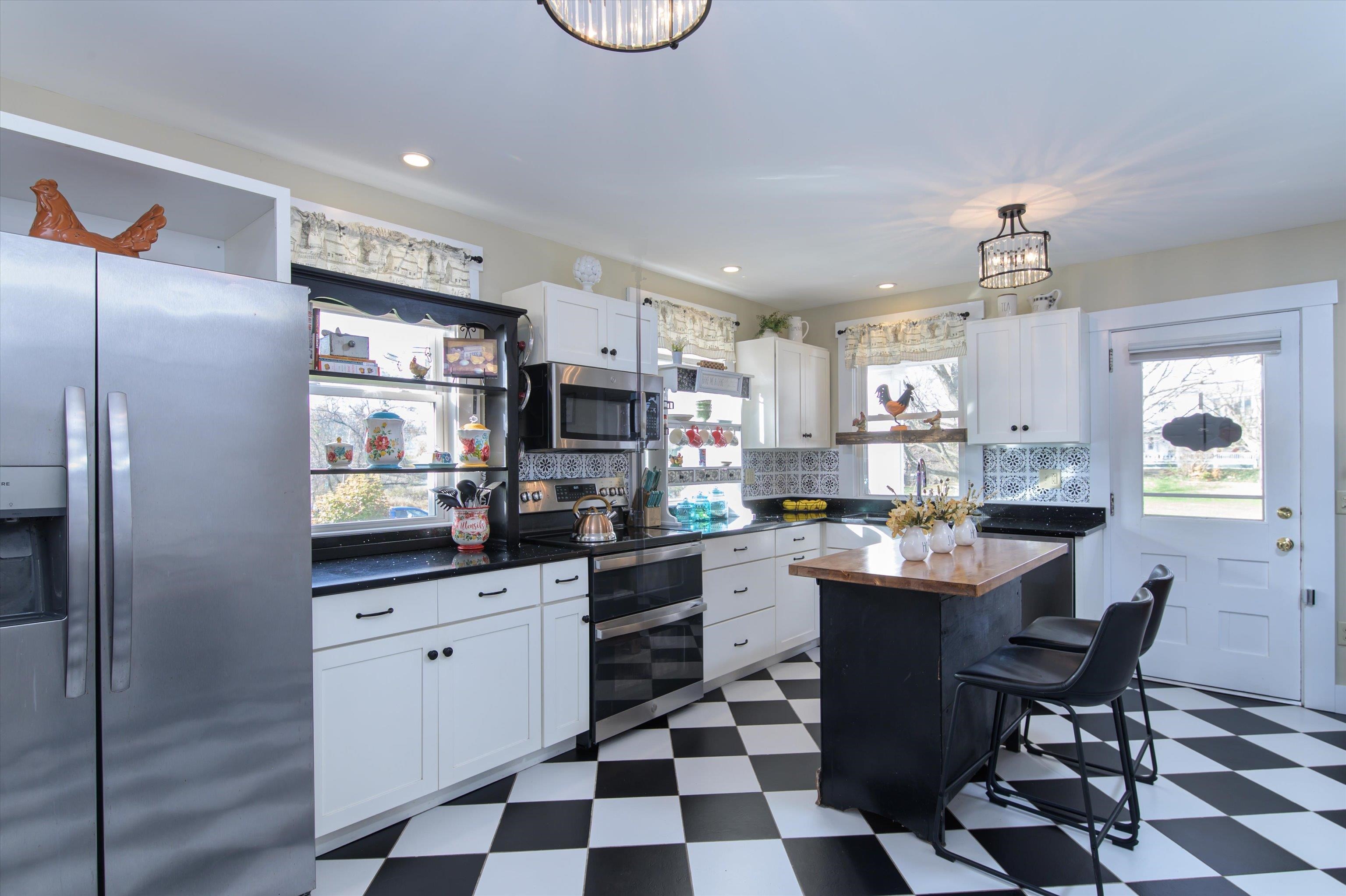 2558 Old Stage Road Benson, VT 05743 - Photo 8 of 53